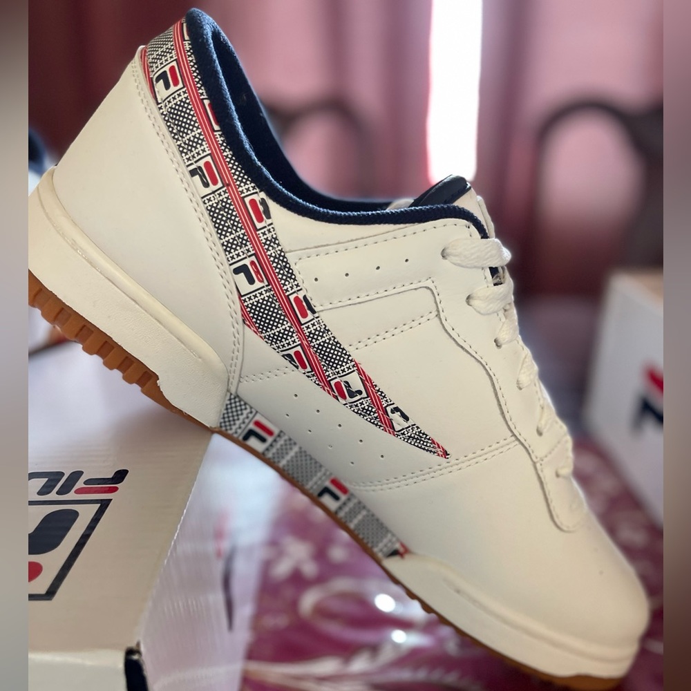 MENS FILA SIZE 12